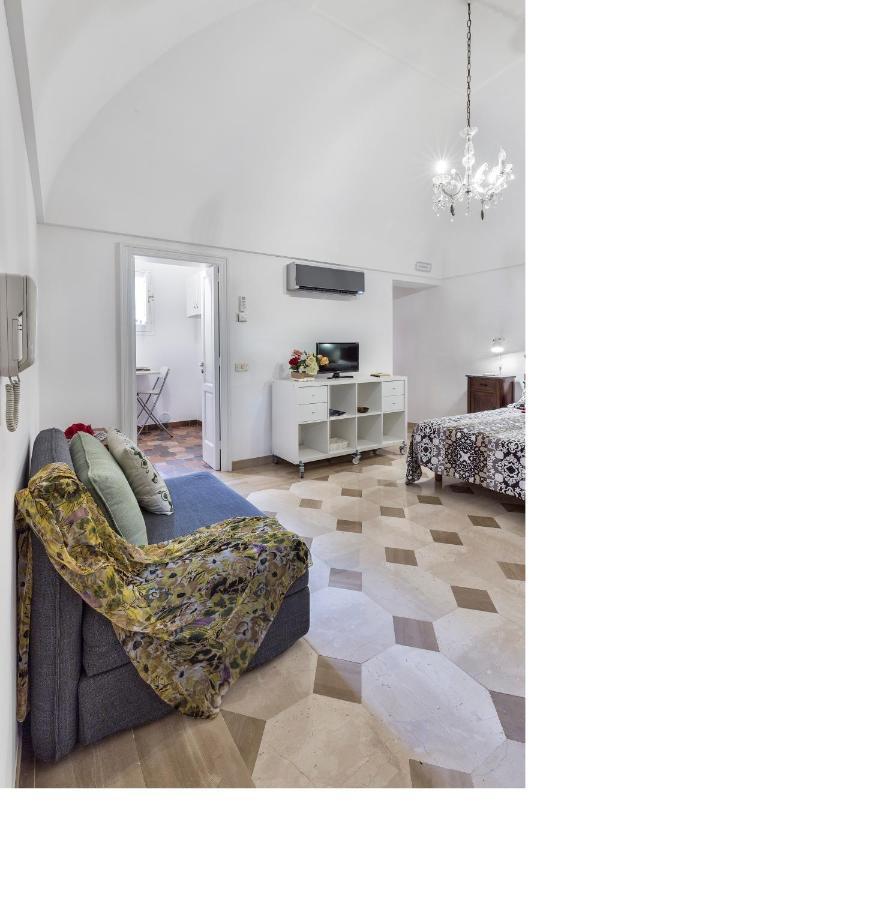 Il Cedrangolo House Tree Монополи Экстерьер фото